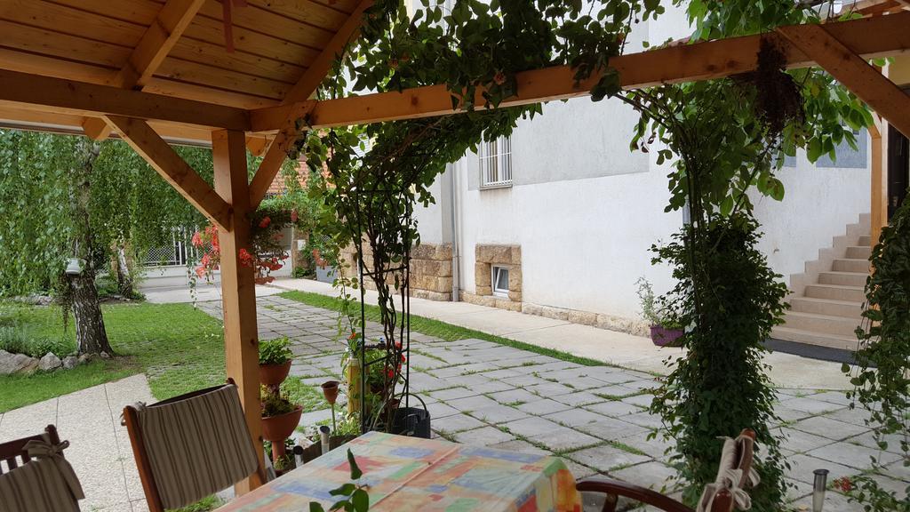 Levandium Apartman Appartamento Miskolc Esterno foto
