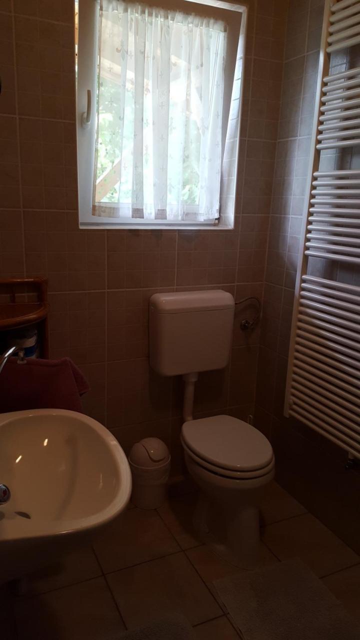 Levandium Apartman Appartamento Miskolc Esterno foto